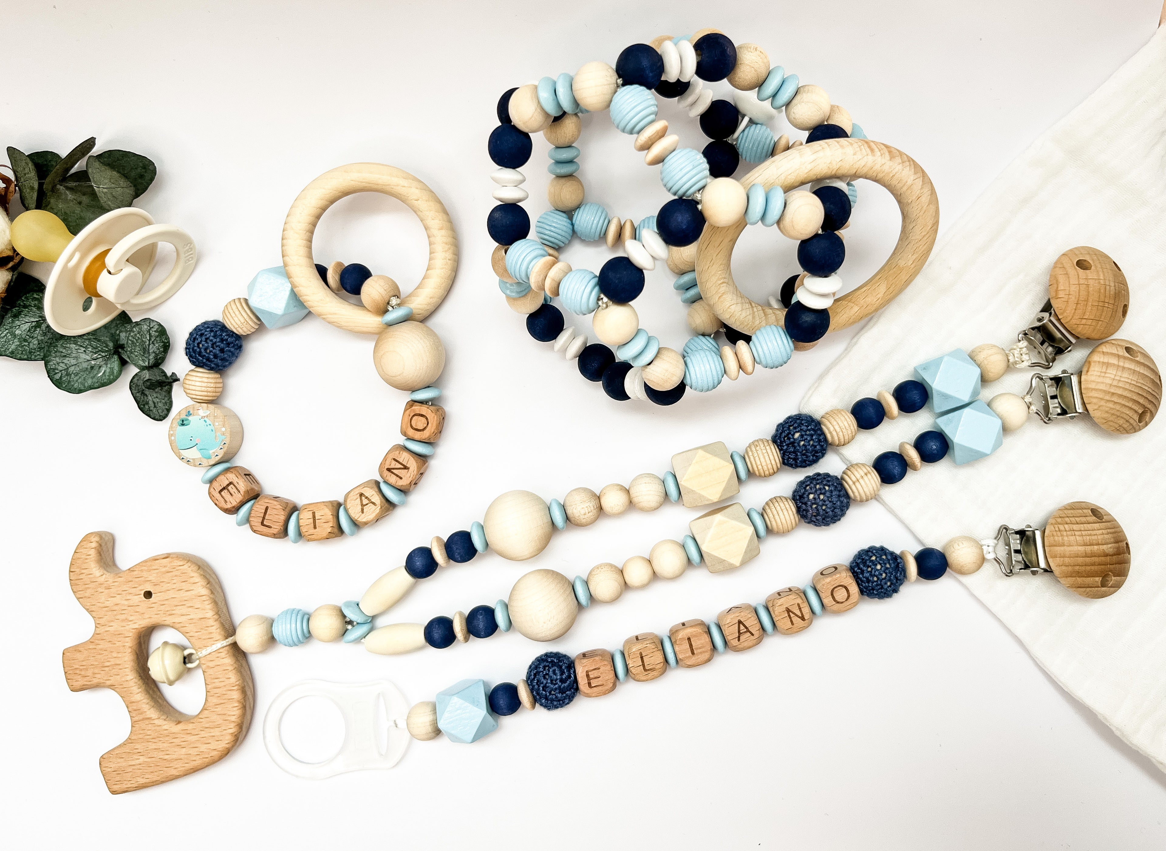 Großes Baby-Geschenkset mit Schnullerkette, Kinderwagenkette, Motorikring und Motorikball – ideales Set zur Förderung von Motorik und Spielspaß